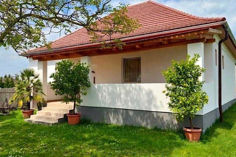 Anna-Udulohaz-63949-63949-3