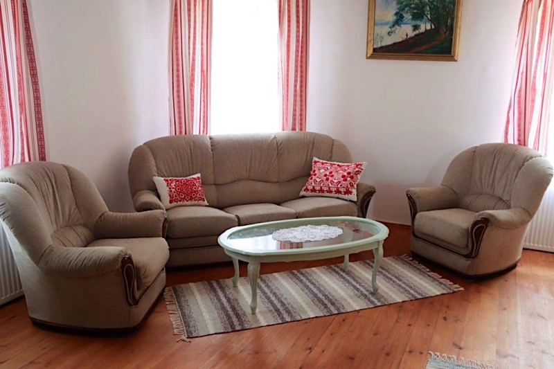Tulipanos-Pihenohaz-71723-71723-2