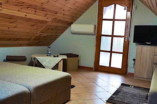 Arnyasfuz-Udulohaz-26282-26282-3