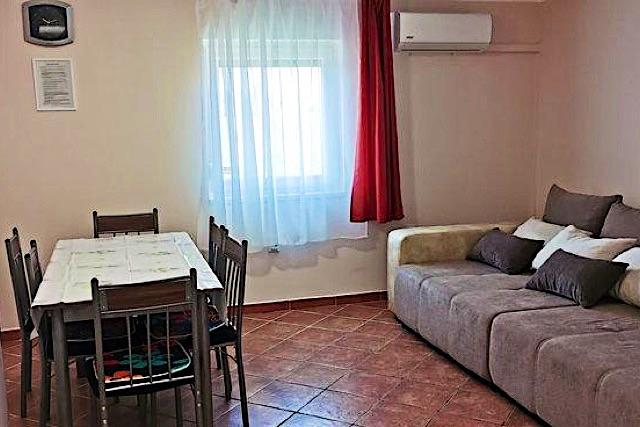 Arnyasfuz-Udulohaz-32903-32903-3