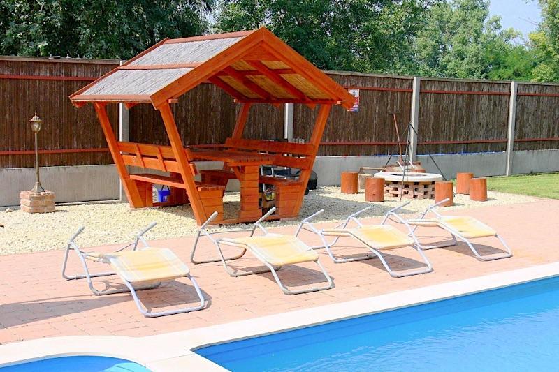 Csillag-Udulohaz-63900-63900-2