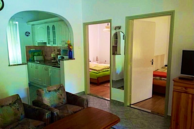 Dani-Udulohaz-8918-8918-3