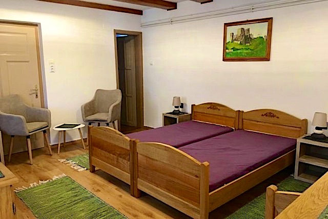 Devenyi-Udulohaz-8961-8961-3