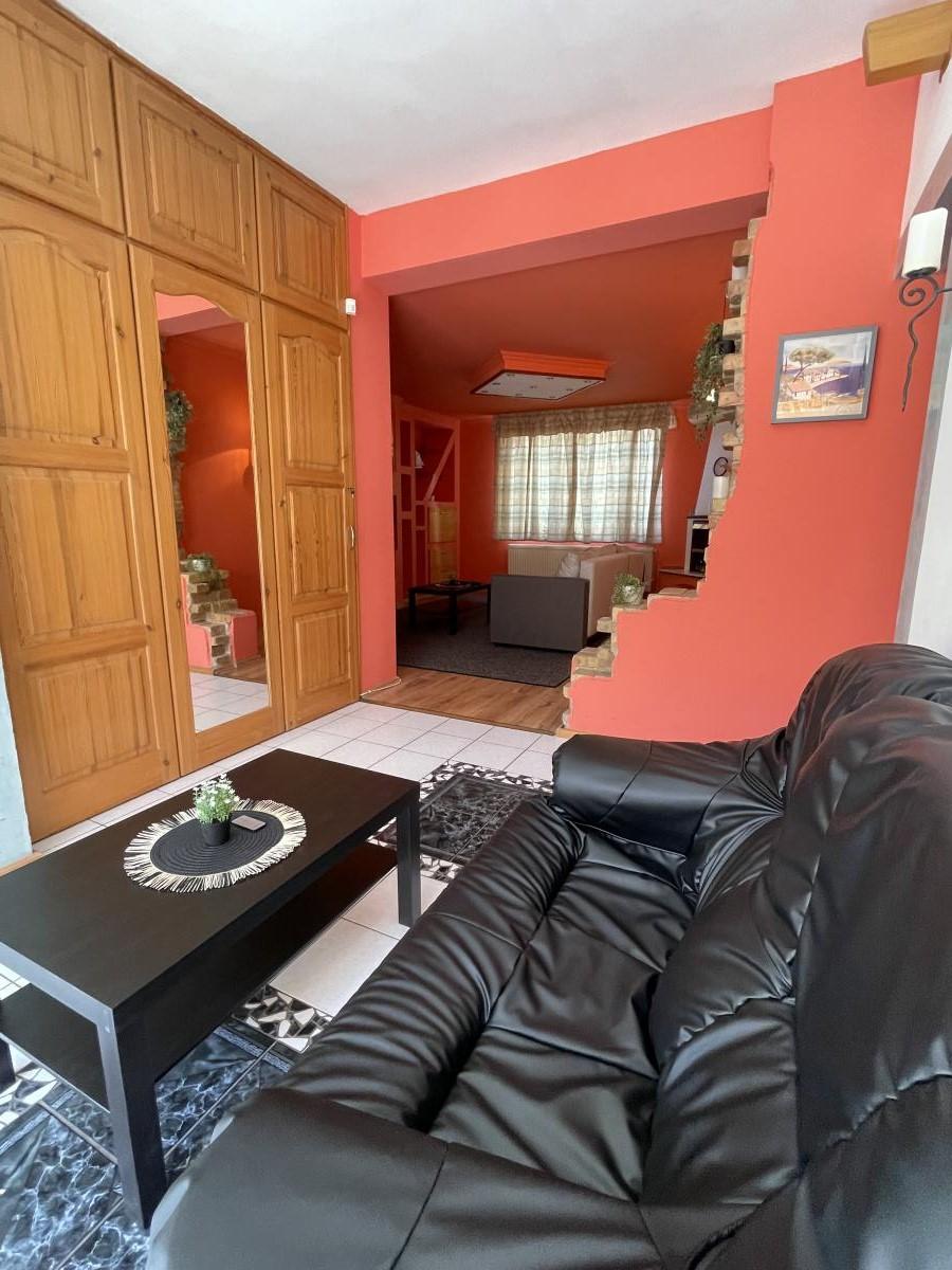 Dorka-Udulohaz-60569-60569-1