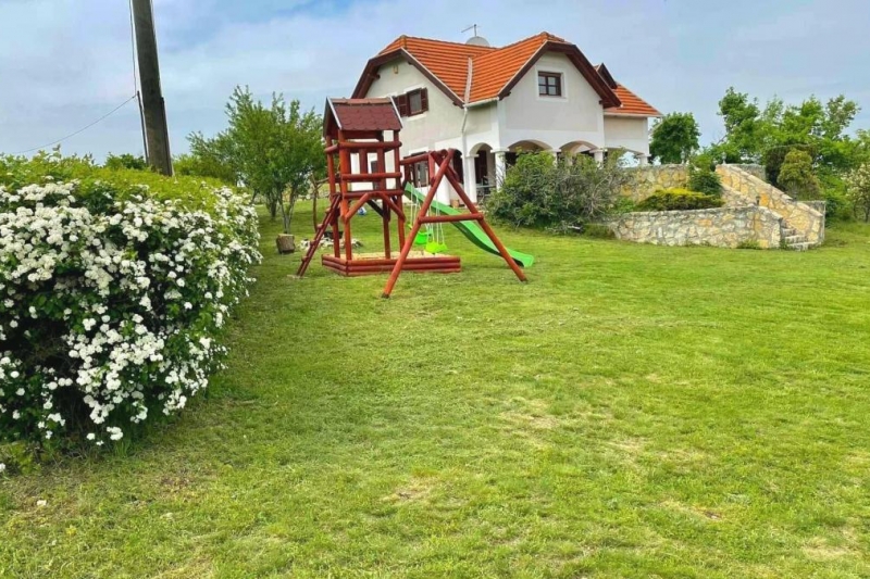 Dorono-House-77798-77798-2