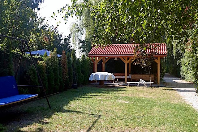 Erzsebet-Udulohaz-24987-24987-5