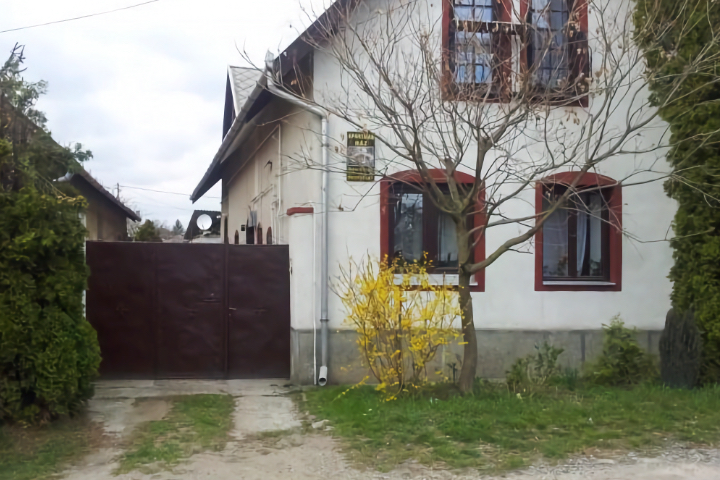 Eszter-Udulohaz-60694-60694-2