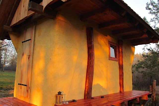 Faluszeli-Udulohaz-9523-9523-6