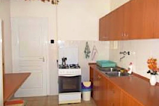 Farago-Haz-22501-22501-1