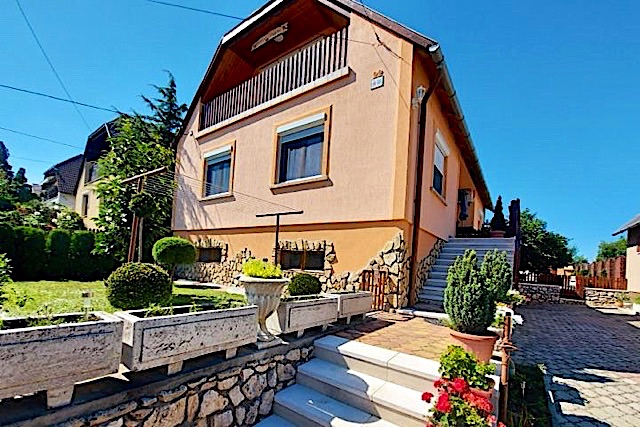 Fenyves-Udulohaz-25051-25051-1