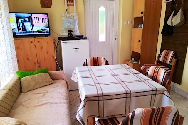 Haraszt-Udulohaz-23967-23967-4