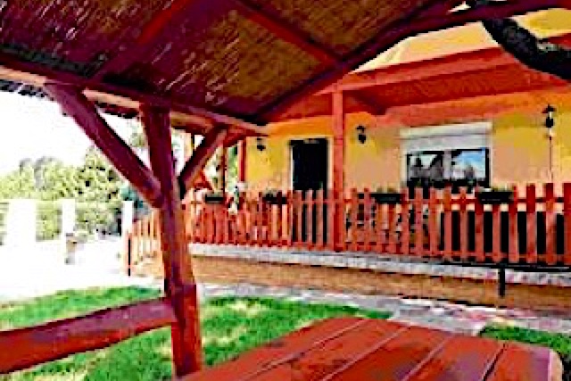 Harsfa-Utca-Udulohaz-23680-23680-2