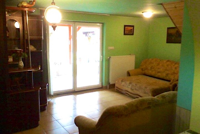 Hollo-Udulohaz-25725-25725-2