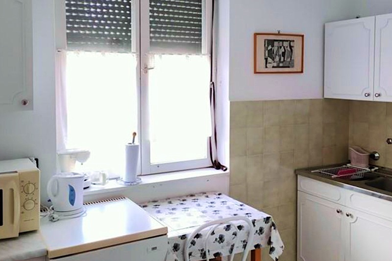 Liget-Udulohazhaz-64206-64206-1