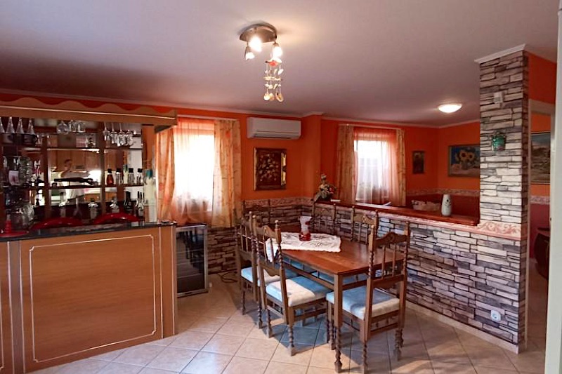 Lilla-Udulohaz-64151-64151-3