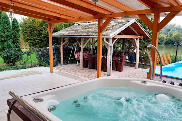 Mariska-Udulohaz-29286-29286-1