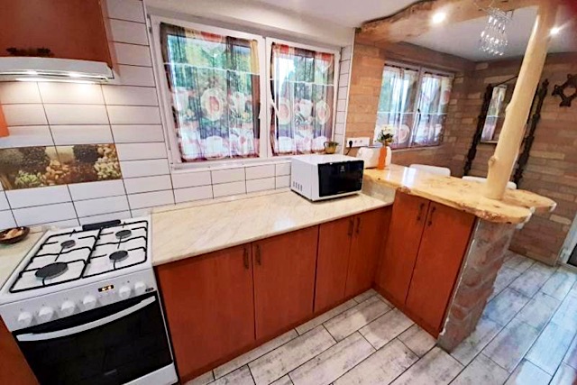 Mariska-Udulohaz-29286-29286-6