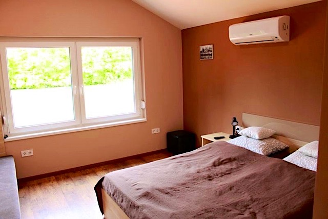 Melis-Udulohazhaz-23894-23894-2