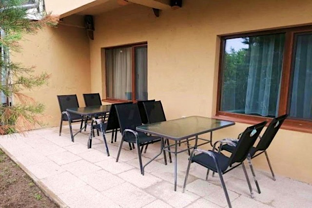 Monika-Udulohaz-21354-21354-4