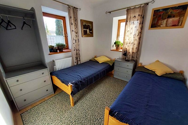 Nemesdombi-Udulohaz-9867-9867-3