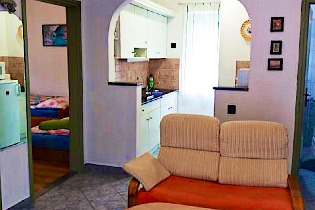 Petragabi-Udulohaz-9165-9165-2