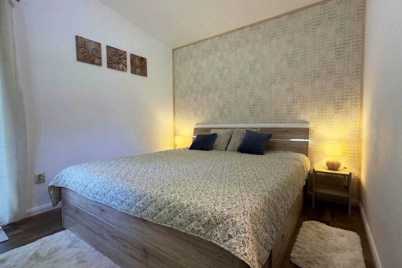 Szalonka-Udulohaz-64257-64257-2