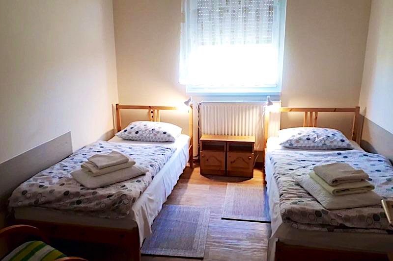 Tibor-Udulohaz-8970-8970-2