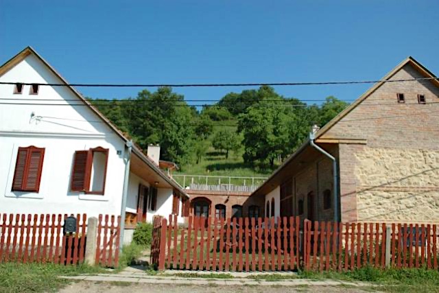 Vackor-Udulohaz-17812-17812-2