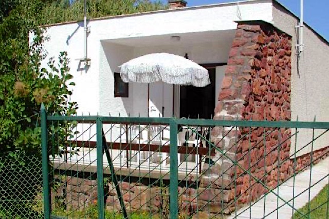 Vadvirag-Udulohaz-14615-14615-3
