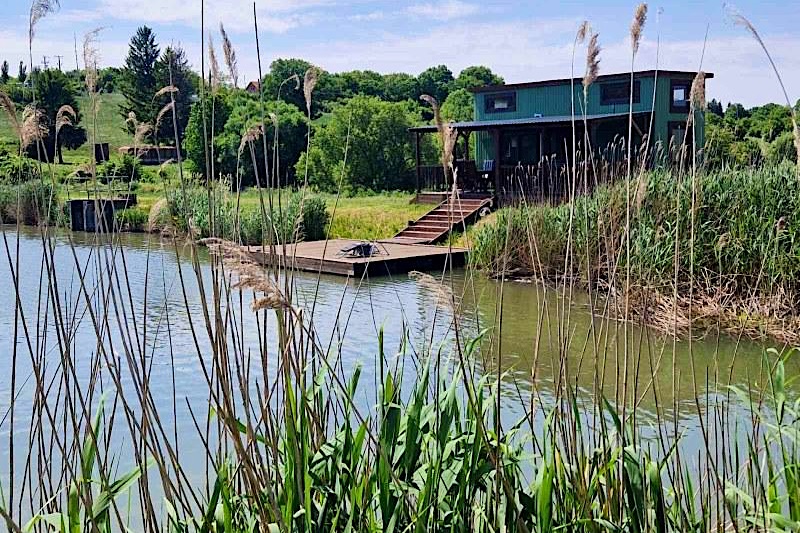 Vizivilag-Udulohaz-es-Halasto-64194-64194-2