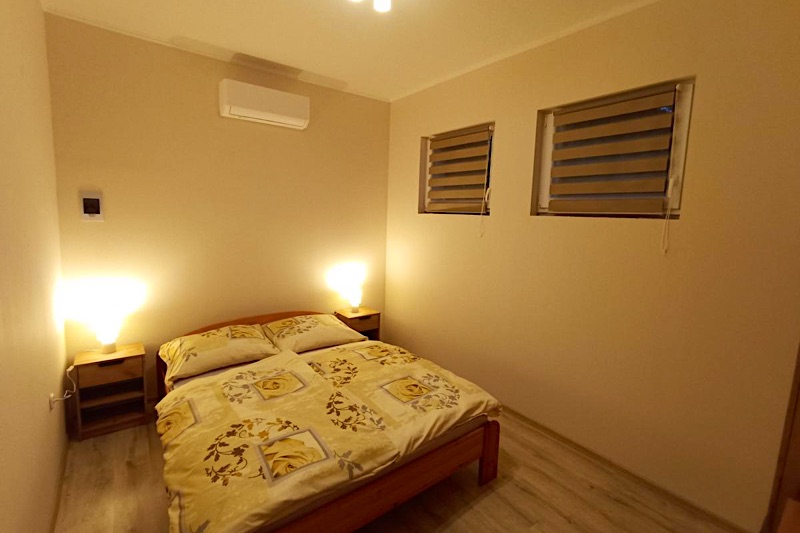 Zafir-Udulohaz-64149-64149-3